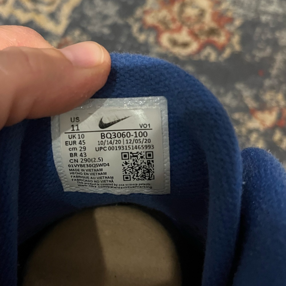 🔥Nike Kyrie Flytrap III White Varsity Blue Size 11 BQ3060-100 - Picture 13 of 16